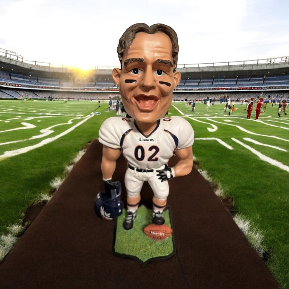 RARE Denver Broncos Bobbin’ Head Figurine Bobblehead‎  NFL